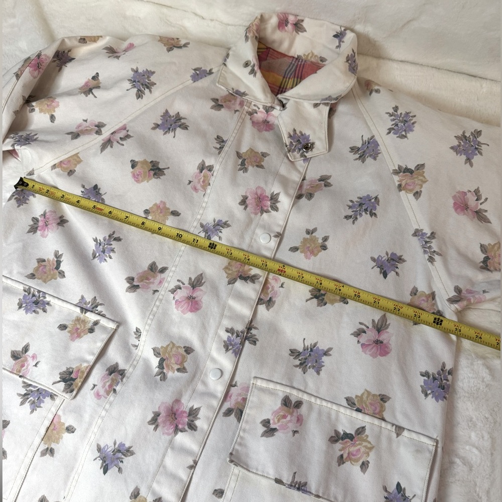 Floral Cream Trench Coat - Picture 11 of 14